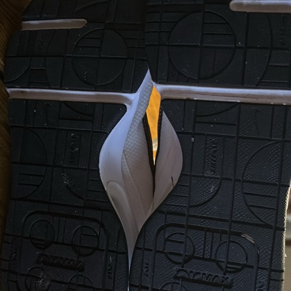 White, orange, and black Nike air max size Y6. Imperfection shown in picture. - Picture 5 of 5